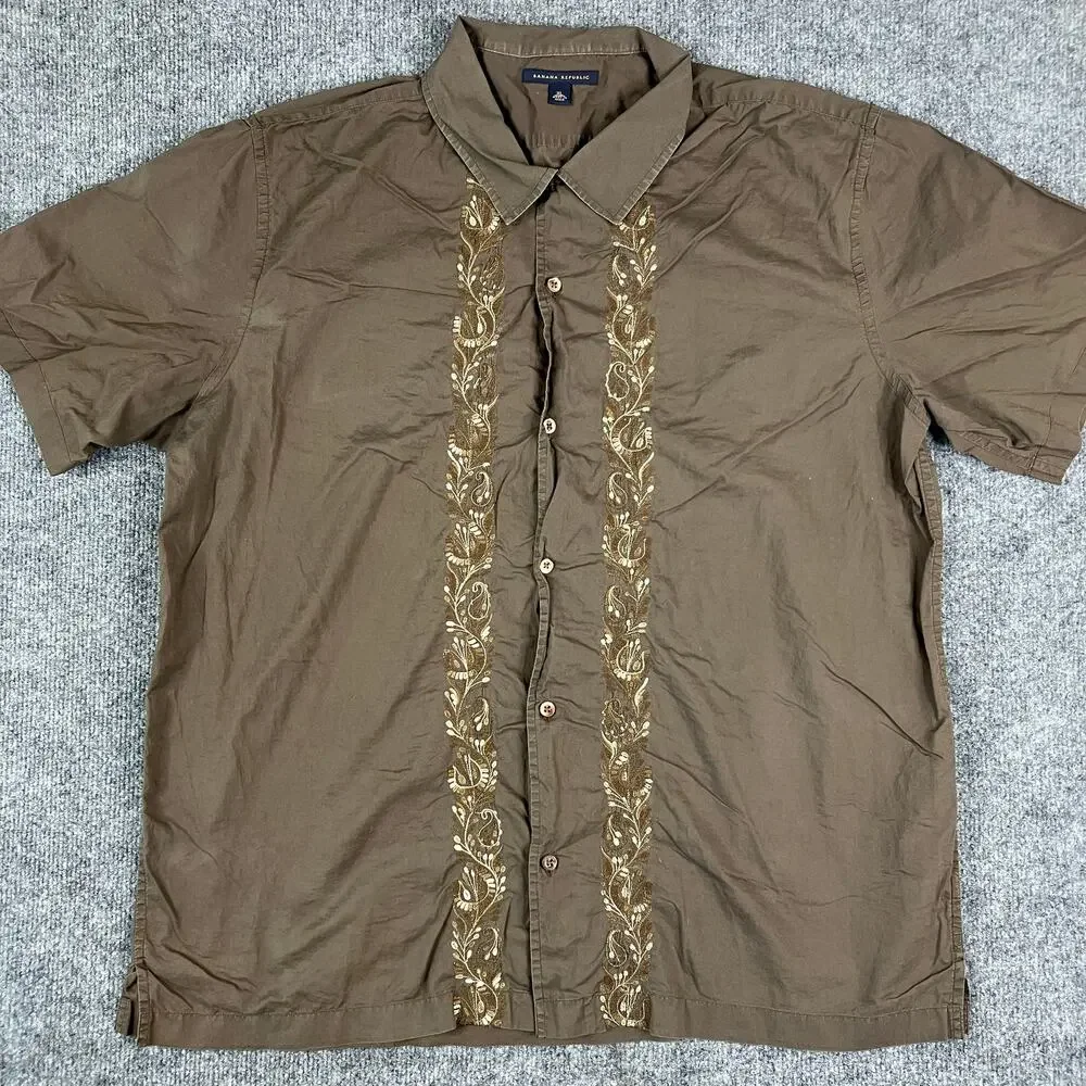 Banana Republic Shirt Mens XL Brown Embroidered Short Sleeve Button-Up‎ Casual